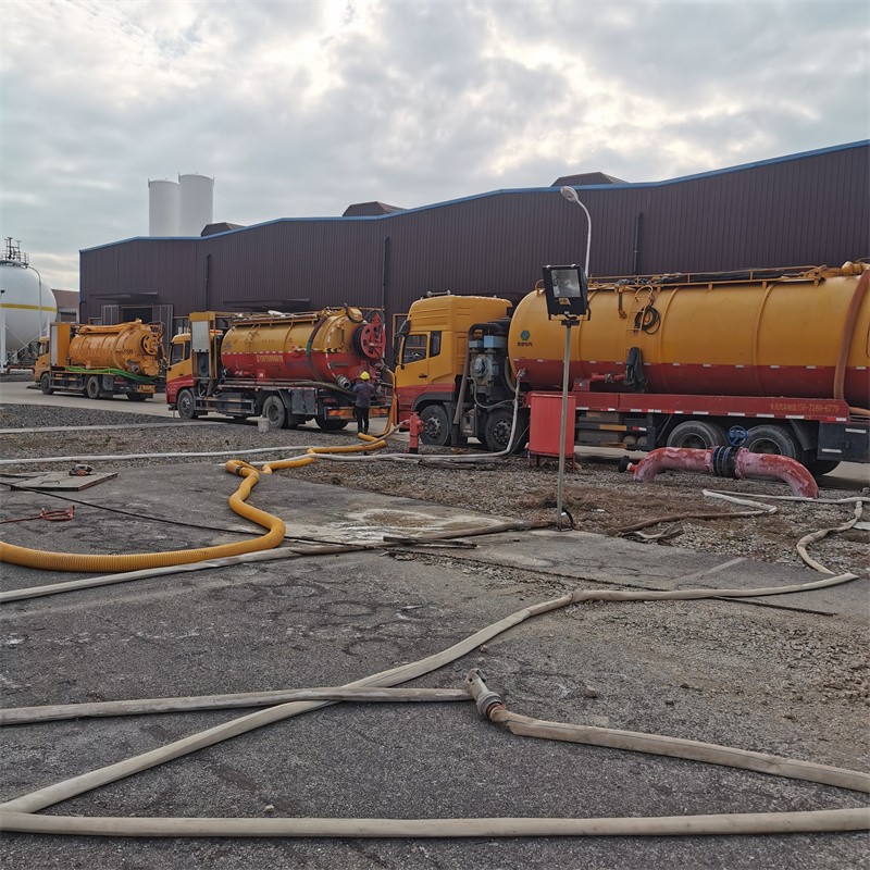 铅山污水池清理